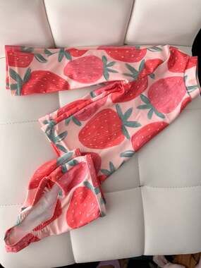 Carter's Just One You Baby Girls 18M 2-Piece Strawberry Print Long Sleeve Rash G